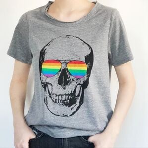 CHASER Skull with Rainbow (Pride) Sun Glasses Graphic Gray Tee Shirt L